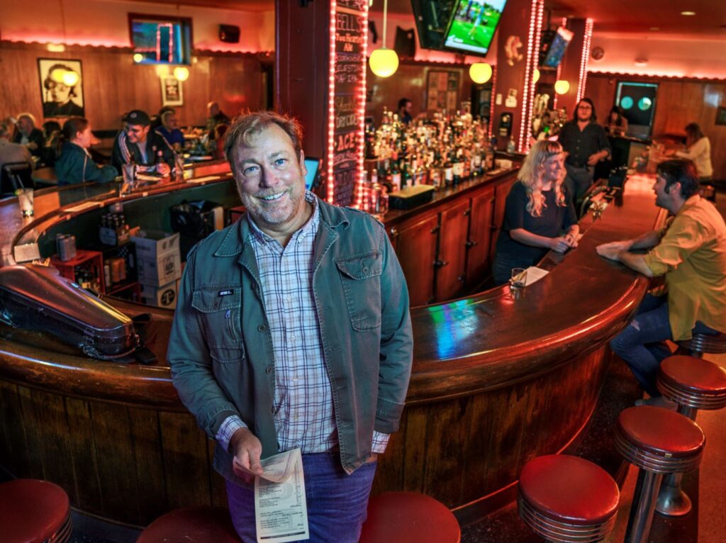 cap_sean at the happy dog_robert muller_2021_0003-email Sean Watterson